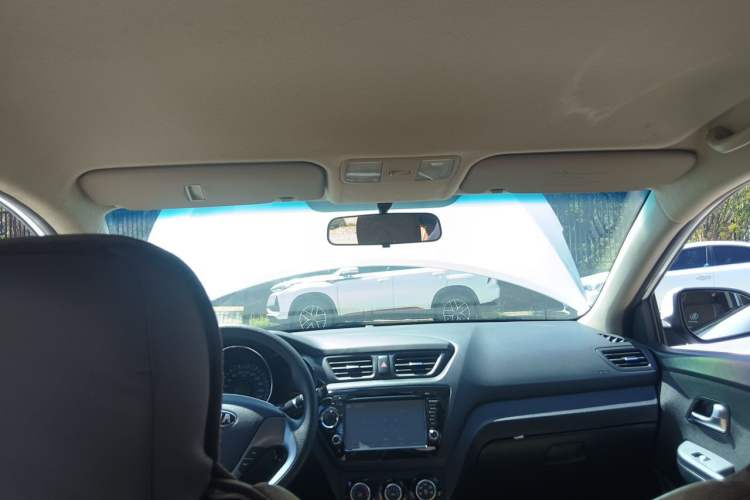 Used Kia K2 2015 Sedan 1.4L MT GLS Headliner