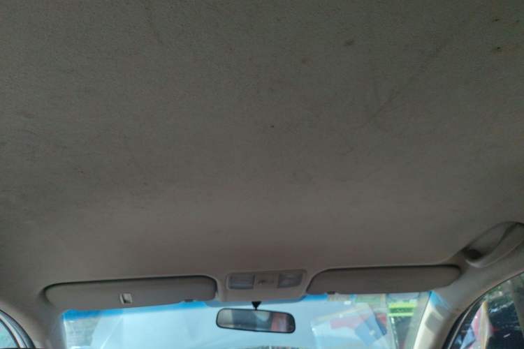 Used Kia K2 2015 Sedan 1.4L MT GLS Headliner
