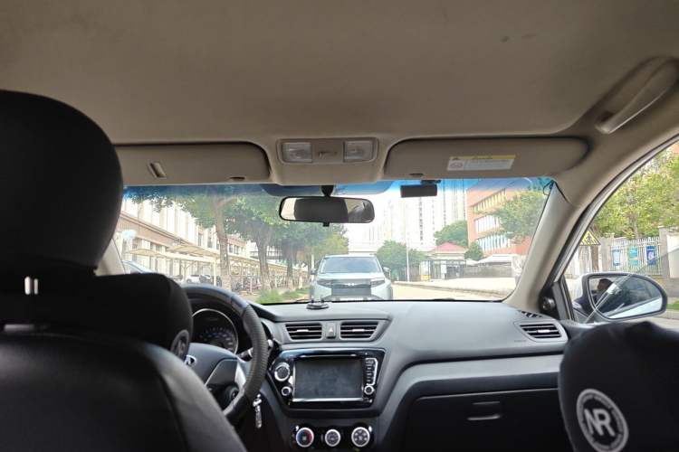Used Kia K2 2015 Sedan 1.4L Automatic GLS Headliner