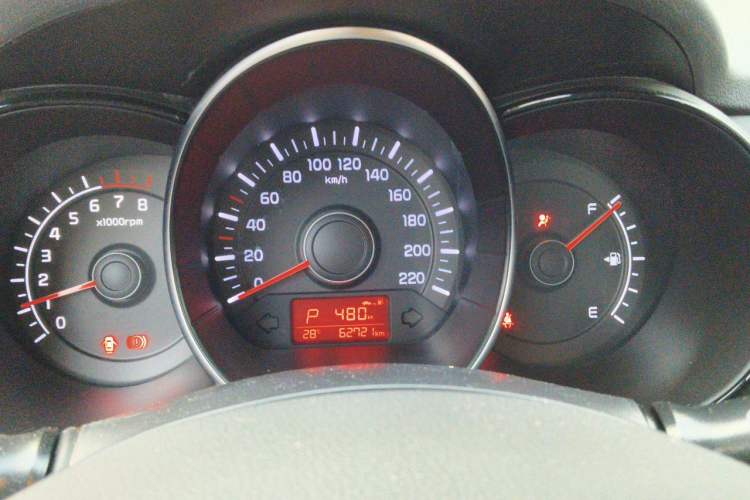 Used Kia K2 2015 Sedan 1.4L Automatic GLS Instrument Cluster