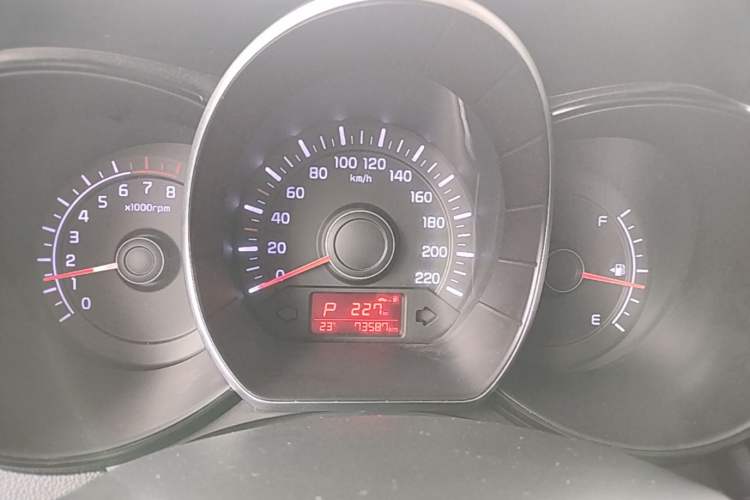 Used Kia K2 2015 Sedan 1.4L Automatic GLS Instrument Cluster