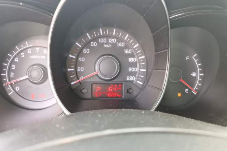 Used Kia K2 2015 Sedan 1.4L Automatic GLS Instrument Cluster