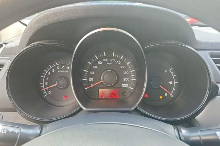 Used Kia K2 2015 Sedan 1.4L Automatic GLS Instrument Cluster