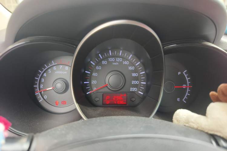 Used Kia K2 2015 Sedan 1.4L Automatic GLS Instrument Cluster