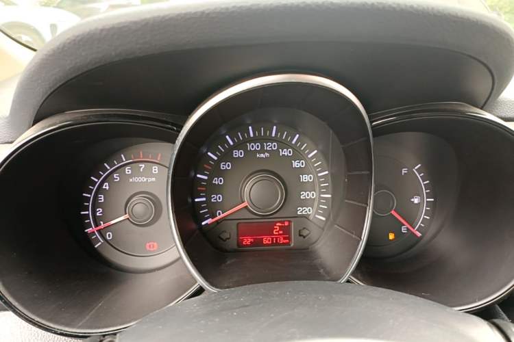 Used Kia K2 2015 Sedan 1.4L MT GLS Instrument Cluster