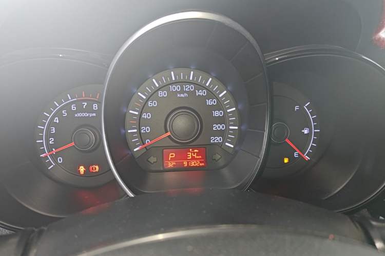 Used Kia K2 2015 Sedan 1.4L Automatic GLS Instrument Cluster