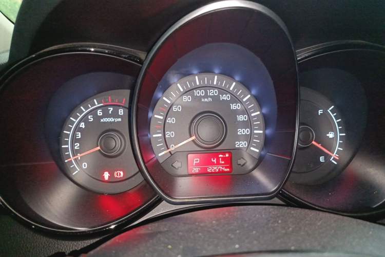 Used Kia K2 2015 Sedan 1.4L Automatic GLS Instrument Cluster