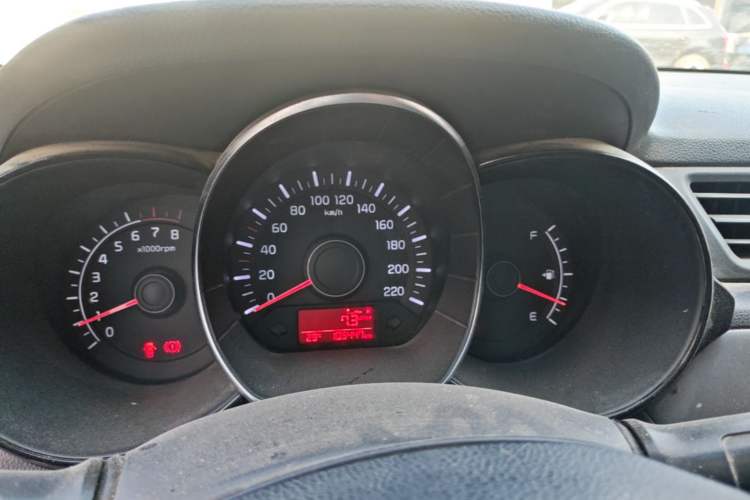 Used Kia K2 2015 Sedan 1.4L MT GLS Instrument Cluster