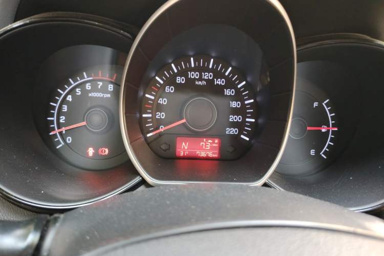 Used Kia K2 2015 Sedan 1.4L Automatic GLS Instrument Cluster