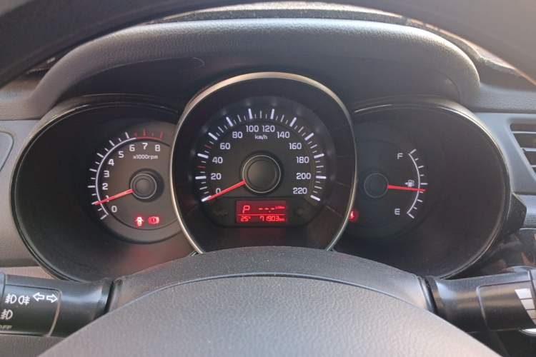 Used Kia K2 2015 Sedan 1.4L Automatic GLS Instrument Cluster