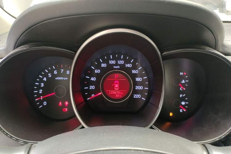 Used Kia K2 2015 Sedan 1.6L Automatic Transmission Premium Instrument Cluster