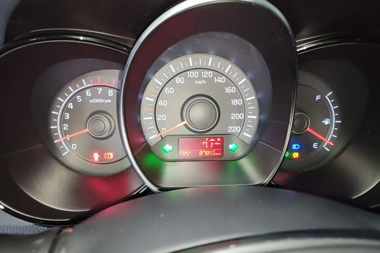 Used Kia K2 2015 Sedan 1.4L MT GLS Instrument Cluster