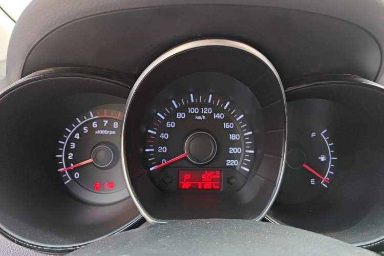 Used Kia K2 2015 Sedan 1.4L Automatic GLS Instrument Cluster