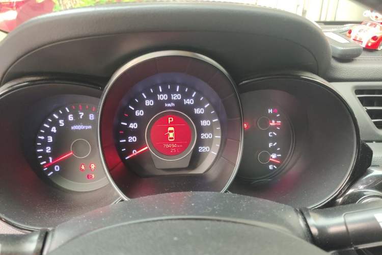 Used Kia K2 2015 Sedan 1.6L Automatic Transmission Premium Instrument Cluster