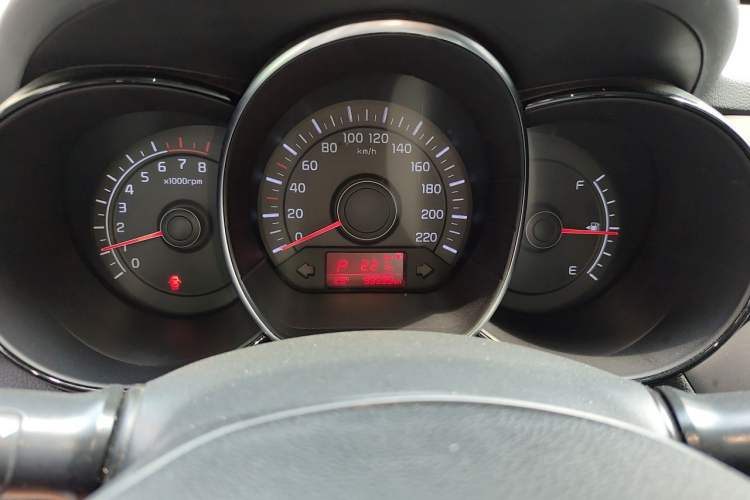 Used Kia K2 2015 Sedan 1.4L Automatic GLS Instrument Cluster