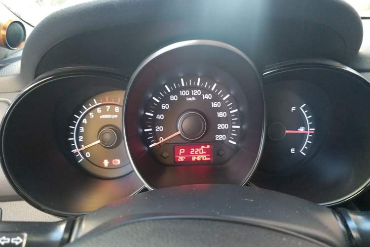 Used Kia K2 2015 Hatchback 1.4L AT GLS Cool Edition Instrument Cluster