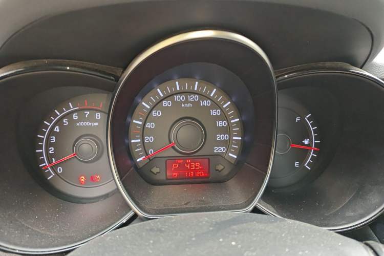 Used Kia K2 2015 Sedan 1.4L Automatic GLS Instrument Cluster