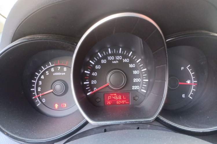 Used Kia K2 2015 Sedan 1.4L Automatic GLS Instrument Cluster