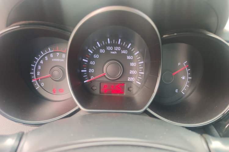 Used Kia K2 2015 Sedan 1.4L Automatic GLS Instrument Cluster