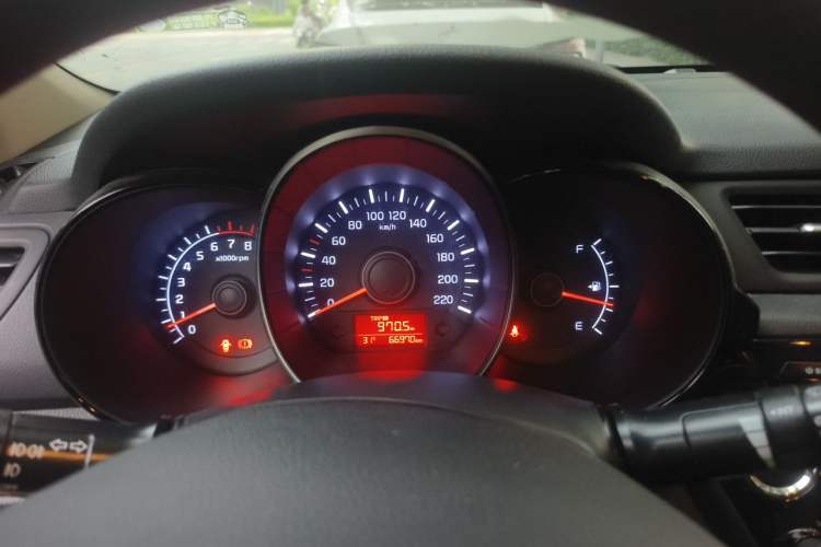 Used Kia K2 2015 Sedan 1.4L MT GLS Instrument Cluster