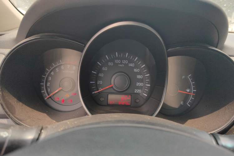 Used Kia K2 2015 Sedan 1.4L MT GLS Instrument Cluster