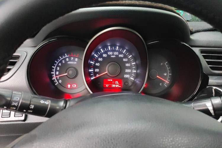 Used Kia K2 2015 Sedan 1.4L Manual Transmission GL Instrument Cluster