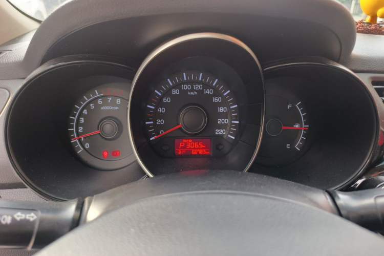 Used Kia K2 2015 Sedan 1.4L Automatic GLS Instrument Cluster