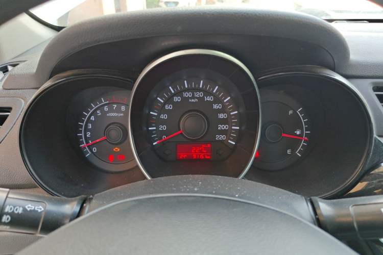 Used Kia K2 2015 Sedan 1.4L MT GLS Instrument Cluster