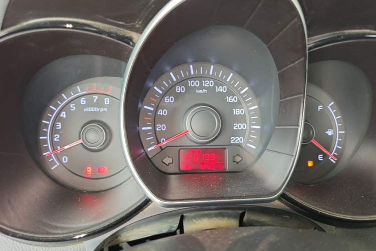 Used Kia K2 2015 Sedan 1.4L Automatic GLS Instrument Cluster