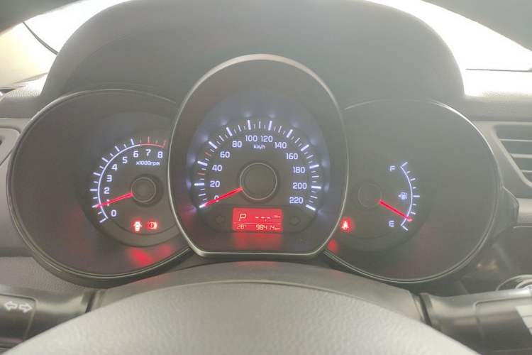 Used Kia K2 2015 Sedan 1.4L Automatic GLS Instrument Cluster
