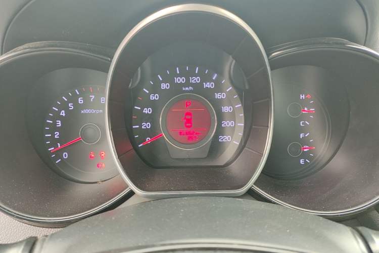 Used Kia K2 2015 Sedan 1.6L Automatic Transmission Premium Instrument Cluster