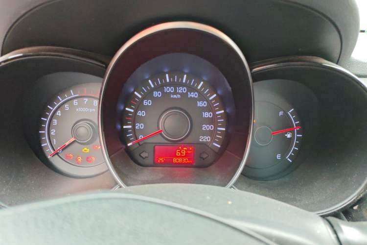Used Kia K2 2015 Sedan 1.4L MT GLS Instrument Cluster