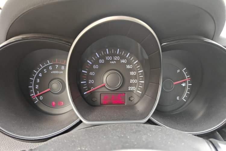 Used Kia K2 2015 Sedan 1.4L Automatic GLS Instrument Cluster