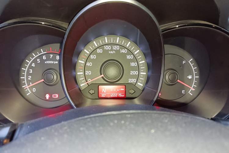Used Kia K2 2015 Sedan 1.4L Manual Transmission GL Instrument Cluster