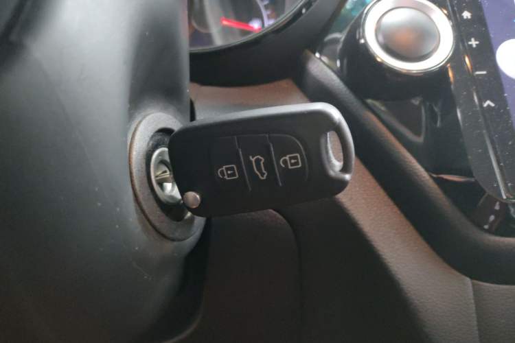 Used Kia K2 2015 Sedan 1.4L Automatic GLS Interior 1
