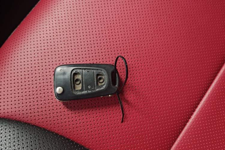 Used Kia K2 2015 Hatchback 1.4L AT GLS Cool Edition Interior 1