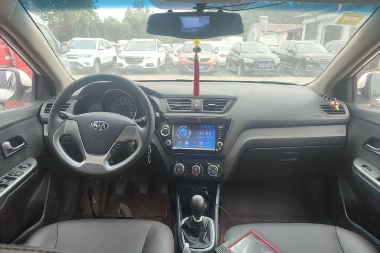 Used Kia K2 2015 Sedan 1.4L MT GLS Interior 1