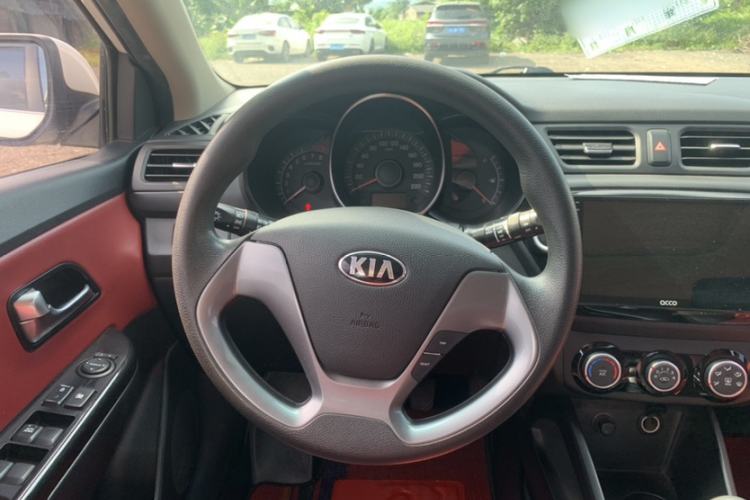Used Kia K2 2015 Hatchback 1.4L MT GLS Cool Edition Interior 1