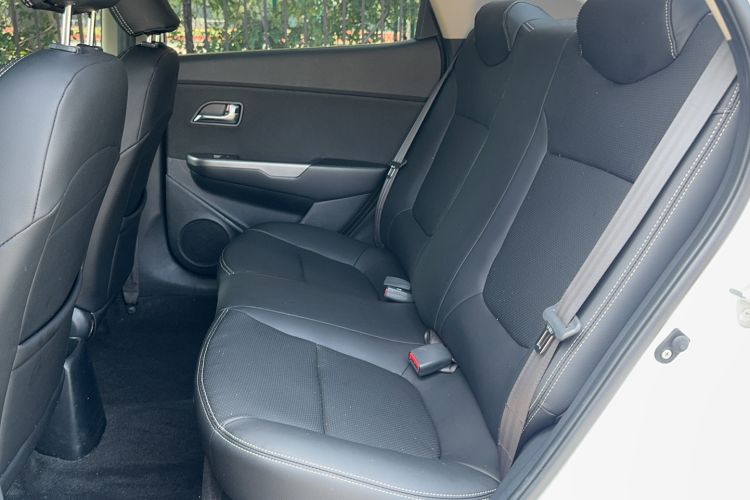 Used Kia K2 2015 Sedan 1.4L Automatic GLS Interior 1