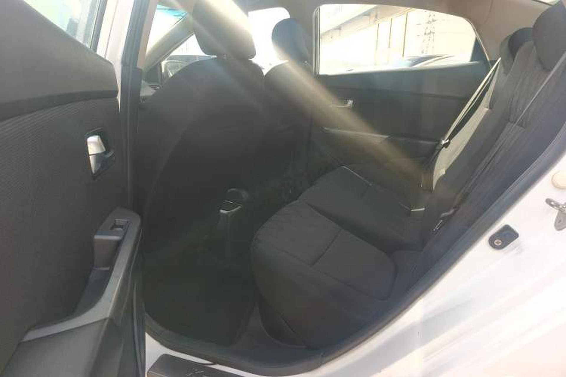 Used Kia K2 2015 Sedan 1.4L MT GLS Interior 2