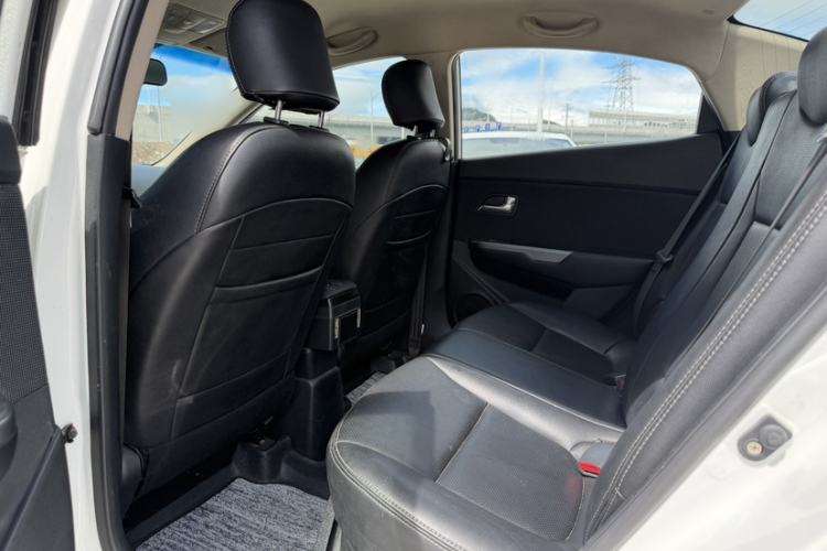 Used Kia K2 2015 Sedan 1.4L Automatic GLS Interior 2