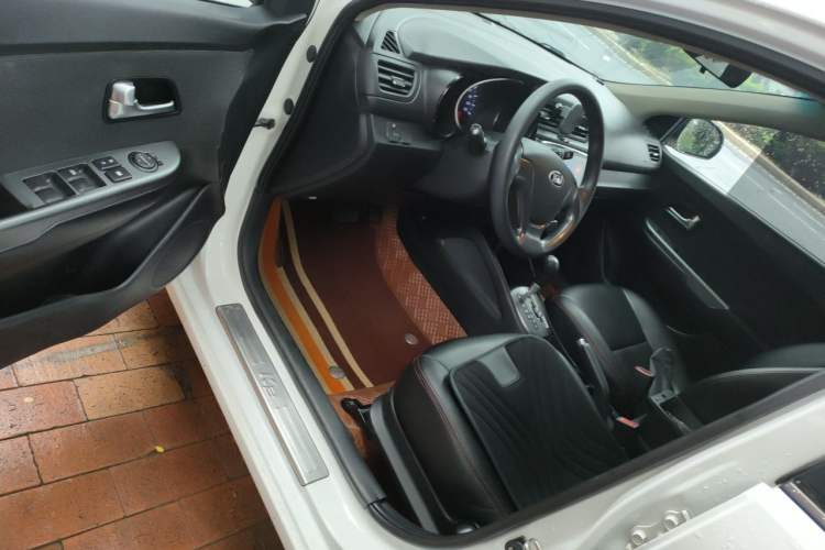 Used Kia K2 2015 Sedan 1.4L Automatic GLS Interior 3