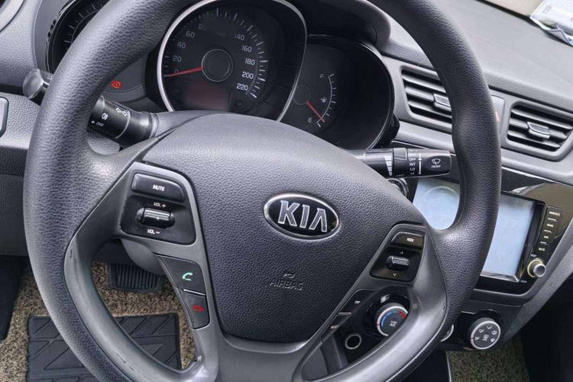 Used Kia K2 2015 Sedan 1.4L Automatic GLS Interior 3