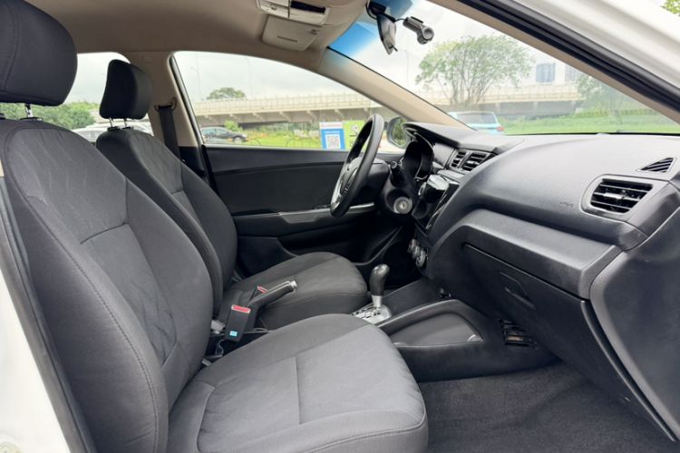 Used Kia K2 2015 Sedan 1.4L Automatic GLS Interior 3