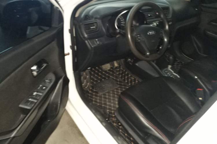 Used Kia K2 2015 Sedan 1.4L Automatic GLS Interior 3