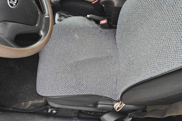 Used Kia K2 2015 Sedan 1.4L Automatic GLS Interior 4