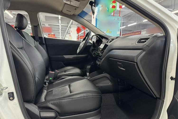 Used Kia K2 2015 Sedan 1.4L Automatic GLS Interior 5