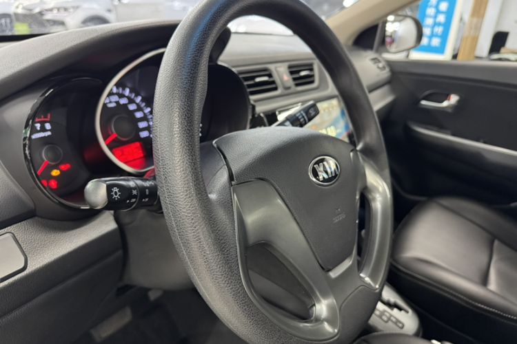 Used Kia K2 2015 Sedan 1.4L Automatic GLS Interior 6