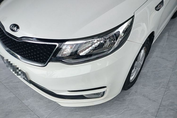 Used Kia K2 2015 Sedan 1.4L Automatic GLS Left Front Headlight