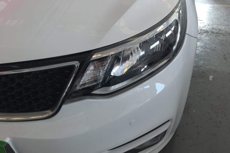 Used Kia K2 2015 Hatchback 1.4L MT GLS Cool Edition Left Front Headlight